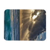 Zon die door wolken over Zee breekt Magneet (Horizontaal)