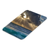 Zon die door wolken over Zee breekt Magneet (Linkerzijde)