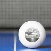 Zon die door wolken schijnt pingpongbal (Net)
