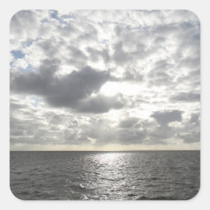 Zon die door wolken schijnt vierkante sticker