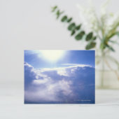 Zon door wolken heen briefkaart (Staand voorkant)