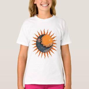 Zon en maan gedetailleerd surrealistisch digitaal t-shirt