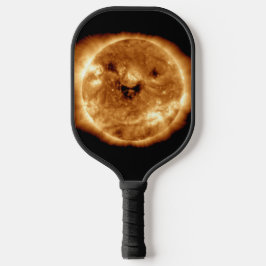 Zon glimlachen vanuit het NASA-observatorium voor Pickleball Paddle