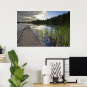 Zon op een klein meer poster (Thuiskantoor)