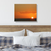 Zon op het water bij zonsondergang > Zonnecanvasaf Canvas Afdruk (Insitu (Slaapkamer))