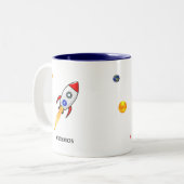 Zon, planeet aarde en vuurpijl op wit tweekleurige koffiemok (Voorkant links)