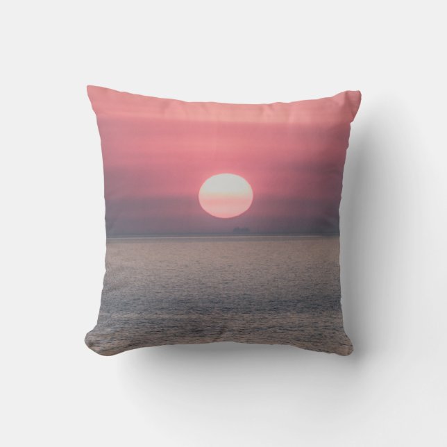 ZON-SETTING OP OCEAN HORIZON KUSSEN (Voorkant)