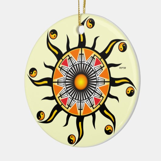 Zon van een mandje keramisch ornament (Links)