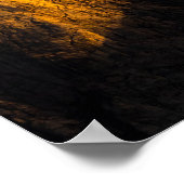Zon verlichte bergen bedekt met wolken poster (Hoek)