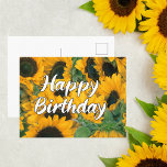 Zonbloemen Happy Birthday Briefkaart<br><div class="desc">Niets is leuker en zonniger dan deze schattige verjaardagskaart voor zonnebloemen. Het mooie cursieve lettertype leest Happy Birthday boven een gebied van  zonnebloemen.</div>