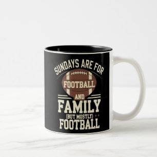 Zondag zijn voor familie en football meestal footb tweekleurige koffiemok