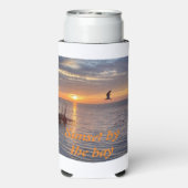 Zonet van de baai Cozzie Seltzer Blikjeskoeler (Seltzer Achterkant)