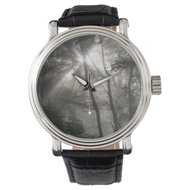 Zonlicht door bomen Dark Woodland Horloge (Voorkant)