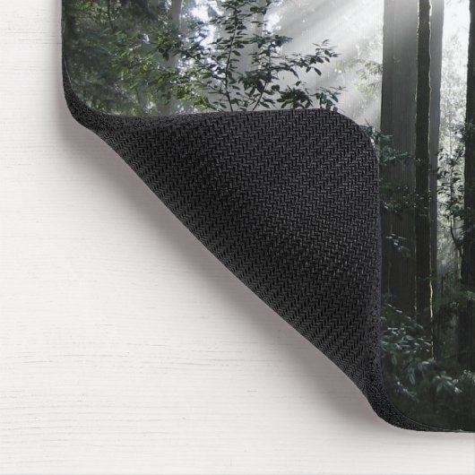 Zonlicht door de kustmammoetbomen muismat (Hoek)