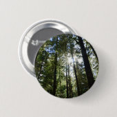 Zonlicht door dennenbomen ronde button 5,7 cm (Voorkant /achterkant)