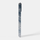 Zonlicht op het water van de aarde. iPhone 15 case (Rechterkant)