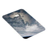 Zonlicht op het water van de aarde. magneet (Rechterzijde)