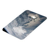 Zonlicht op het water van de aarde. magneet (Linkerzijde)