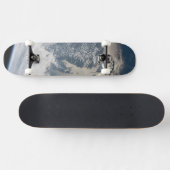 Zonlicht op het water van de aarde. persoonlijk skateboard (Horizontaal)