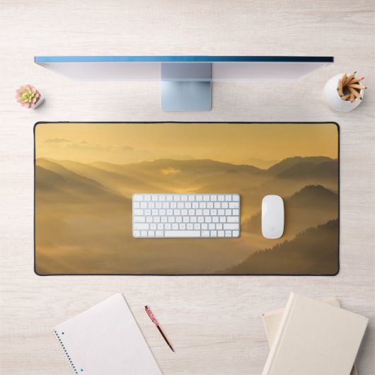 Zonlicht schijnt in de ochtend mist bureaumat (Kantoor 1)