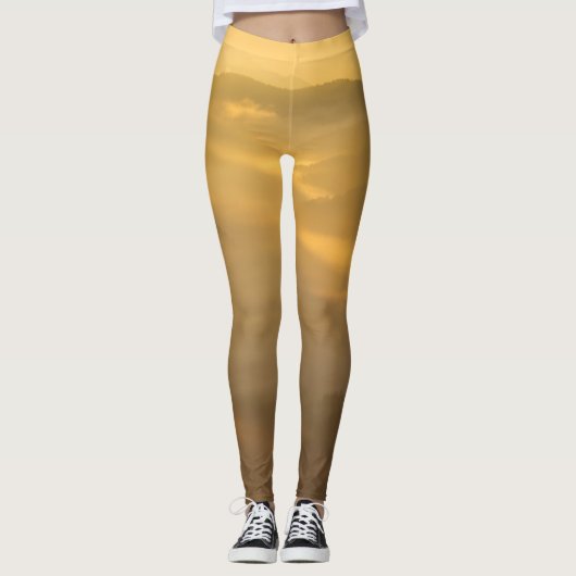 Zonlicht schijnt in de ochtend mist leggings (Voorkant)