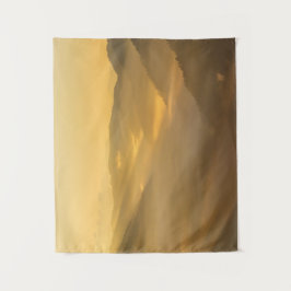 Zonlicht schijnt in de ochtend mist wandkleed