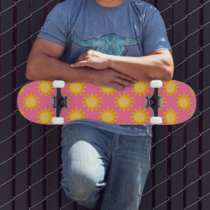 Zonne Zon Patroonontwerp Op Roze Persoonlijk Skateboard