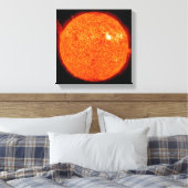 Zonneactiviteit op de zon canvas afdruk (Insitu (Slaapkamer))