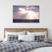 Zonnebeelden door wolken over de oceaan canvas afdruk (Insitu (Slaapkamer))