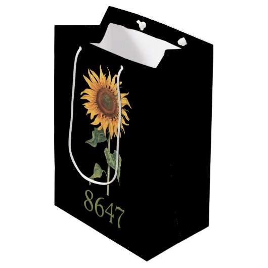 Zonnebloem 8647 86 47 Subtiele Anti Trump Bloemen  Medium Cadeauzakje (Voorkant Gekanteld)