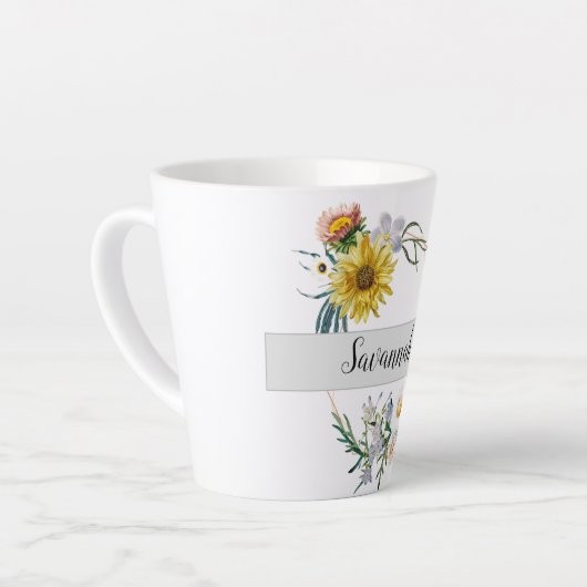 Zonnebloem Daisy Painted Floral Monogram Naam Latte Mok (Linkerhoek)