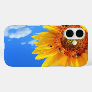 Zonnebloem en bijen op de blauwe hemel iPhone 16 hoesje
