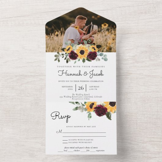 Zonnebloem en Rozen Rustische foto All In One Uitnodiging (Binnen)