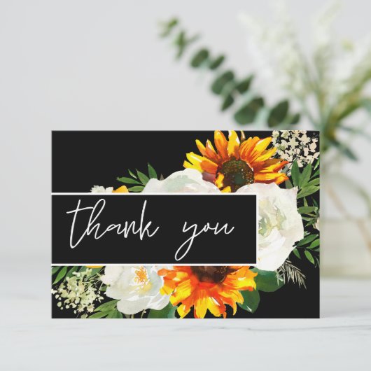Zonnebloem en witte rozenvaste stof - zwart bedankkaart (Staand voorkant)