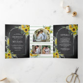 Zonnebloem Eucalyptus Arch Chalkboard Weddenschap Drieluik Uitnodiging (Binnen)