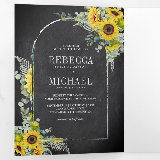 Zonnebloem Eucalyptus Arch Chalkboard Weddenschap Drieluik Uitnodiging (Binnenzijde eerst)