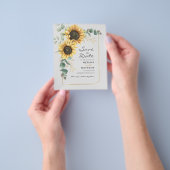 Zonnebloem Eucalyptus Bloemstuk Save The Date Flyer (Hand)