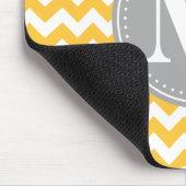 Zonnebloem Geel Chevron Pattern Gray Monogram Muismat (Hoek)