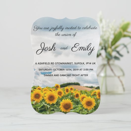 Zonnebloem Geel Rustieke Bruiloft uitnodiging (Staand voorkant)