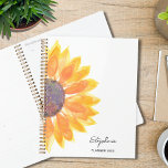 Zonnebloem gepersonaliseerd 2024 planner<br><div class="desc">Deze eenvoudige en stijlvolle Planner is versierd met een gele waterverf zonnebloem. Gemakkelijk aan te passen met jouw naam,  en jaar. Gebruik de optie Verder aanpassen om het tekstformaat,  de stijl en de kleur te wijzigen. Originele Waterverf © Michele Davies.</div>