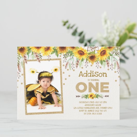 Zonnebloem hommel eerste 1e verjaardag uitnodiging (Staand voorkant)