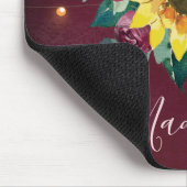 Zonnebloem Licht Floral Burgundy Monogram Muismat (Hoek)