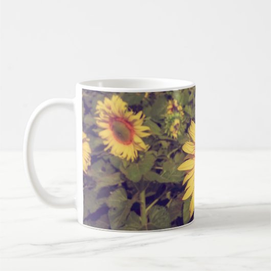Zonnebloem met filter-effect retro- styleag koffiemok (Links)