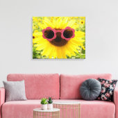 Zonnebloem met roze zonnebril canvas afdruk (Insitu (Woonkamer))