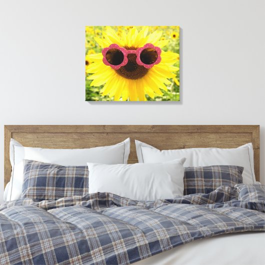 Zonnebloem met roze zonnebril canvas afdruk (Insitu (Slaapkamer))