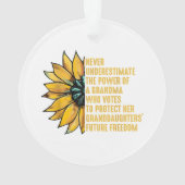 Zonnebloem onderschat nooit de kracht van oma ornament (achterkant)