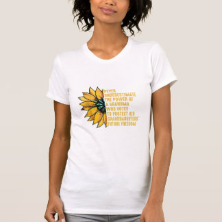Zonnebloem onderschat nooit de kracht van oma t-shirt