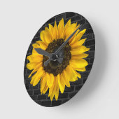 zonnebloem op baksteen ronde klok (Hoek)