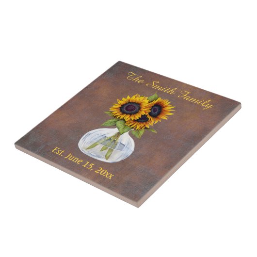 Zonnebloem op bruine familienaam Date Est. Tegeltje (Zijkant)