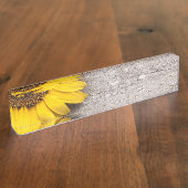 Zonnebloem op een Woodentafel Naambordje (Zijkant)